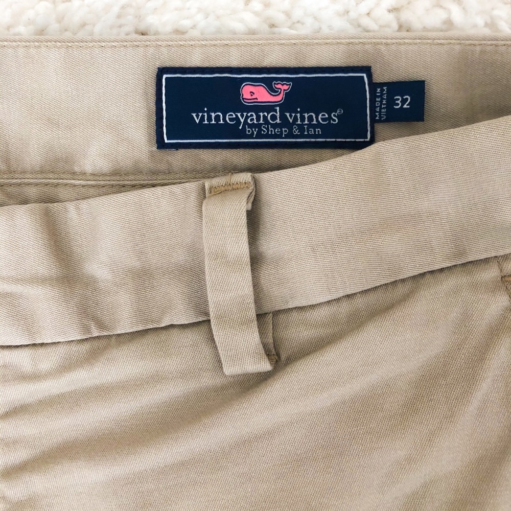 Vineyard Vines 7” Breaker Short